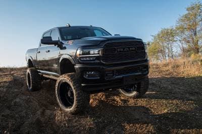BDS 8 Inch Lift Kit w/ 4-Link and Fox Shocks for Ram 3500 w/8 Bolt Indexing Ring w/o Overloads (19-24) 4WD Diesel (1730FS)